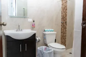 Spacious Executive Apartment in a residential area - Image 4