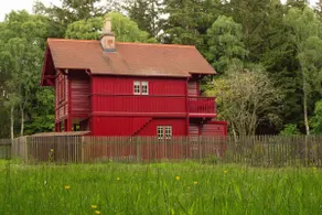 Extremely rare A Listed Swiss style timber Cottage - Image 4