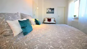 Jule: 64 m² near the uni + parking + balcony - Image 5
