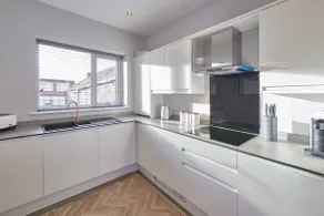 Host & Stay - Bellevue Apartments - Image 2