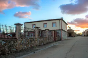 ”La Gran Familia” House - Image 2