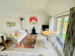 Beautiful flat in Hewish, North Somerset - Image 4