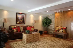 Private Suite, Sleeps 4, 1 mi to Downtown & Park - Image 4