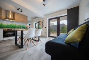 Chilly apartment - Image 2