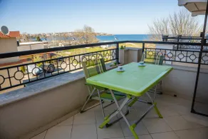 Green Life One-Bedroom Apartment with Sea View by Flаt Manаger - Image 3