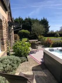 Le Giré cottage with private spa 10 minutes from the sea and enclosed grounds of 200 m2 - Image 4