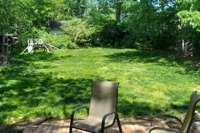 Central 3 Bed Pet-friendly Fully Fenced Backyard - Image 4