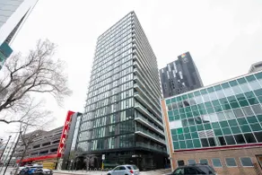 Urban Glasshouse Across CanadaLife w/FREE Parking - Image 3