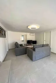 Entire 2 bedroom home with private pool - Image 2
