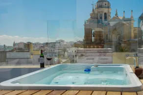 Spectacular Views & jacuzzi attic - Image 5