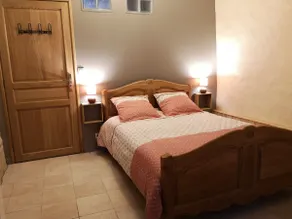 Renovated stone house, quiet in the countryside - Image 4