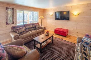 White Pine at Pinecone Lodge - Image 5