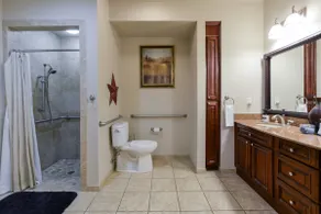 Accessible 4BR/4BA Golf Villa with Resort Pool and Hot Tub - Image 5