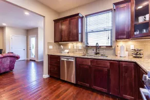 Hillcrest 4br 6 bed, last minute ok, 75” Qled TV!! - Image 4