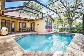 THE PINE WARBLER 4 BEDROOM 2.5 BATH POOL HOME PERFECT FOR ONE OR TWO FAMILIES - Image 4