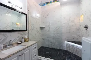 Bright, stylish 1 bed Apt Near H St & Capitol Hill - Image 5