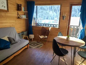 Apartment with large balcony and nice view - Image 2