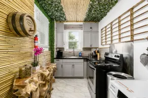 ★ Hook’s Lair ★ 4 BR Home w/ Barcade ★ Close to Downtown/Nationwide/German Vil★  - Image 2