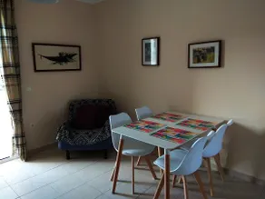 Summer House - Image 3