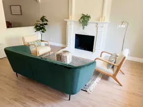 NEW BEAUTIFUL Classic Modern Brick House + Hot tub - Image 3