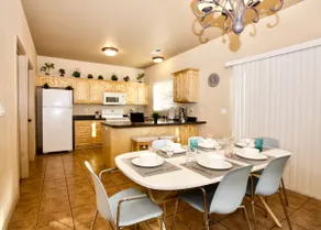 Work/Vacation Townhouse  #2 - 3 bdrm / 2.5 bath Ensuite - Image 3