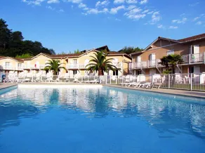 Spacieux T3 Piscine à Anglet - Image 2
