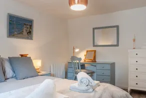 Oystercatcher - newly refurbished - Image 5