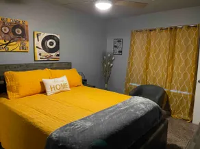 Gorgeous 2 Bedroom Townhouse near Tinker AFB - Image 2