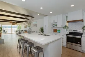 Ocean front views at the Chilberg Home - Image 2