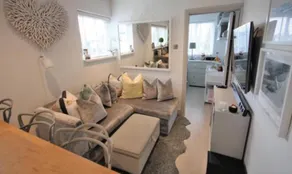 Beautiful cosy apartment near Stansted Airport - Image 2