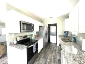 Private Cottage with parking for boat! 2 BR/2BA - Image 3
