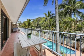 HighTide On Noosa Sound - Image 4