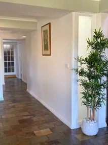 Spacious Apartment with the view of Mt. Wellington - Image 5