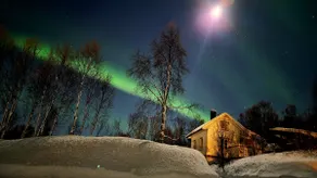Cabin magic on Senja, atmosphere like a fairytale - Image 4