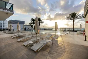 Guest Awarded Side Ocean View & Free Parking - Image 5