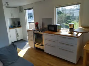 Cozy guest house with nice sea view of 25 m2 - Image 3