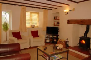 Hillocks Cottage, Kniveton - Image 2