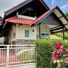 Entire Villa - Villa Grand Trawas - Image 2