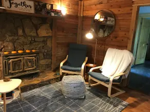 The Blue Door Cabin - Image 3