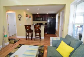 Quaint Cottage with Spectacular Views - Image 4