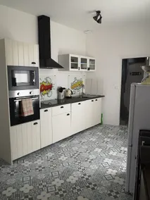 rated 3* atypical renovated with chic vintage decor. - Image 2