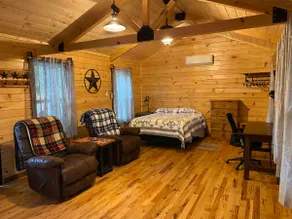 Lone Star Ridge cabin - Image 4