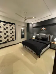 Freddy's Royal Family Apartments - Image 4