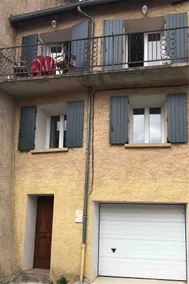 Pleasant home in the heart of the village with its garage. - Image 2