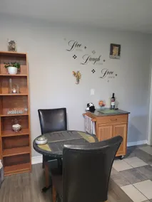 Cozy Suite in Langford - Image 5