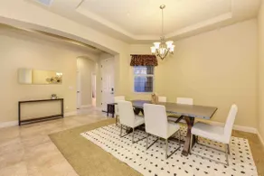Scenic Hillside Retreat - Image 5