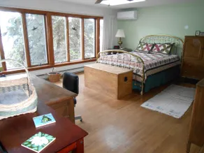 The Lake House At Historic Harveys Lake - Image 4
