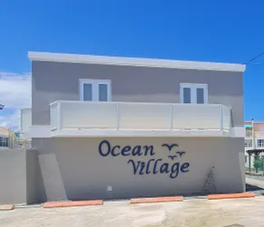 Two-bedroom apt,with walking distance beach access - Image 2