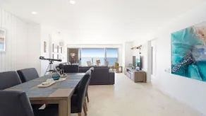Manta Rays Pad. Absolute beachfront luxury living. - Image 5