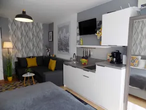 Nest Apartment/ Flat in Lővérek - Image 2